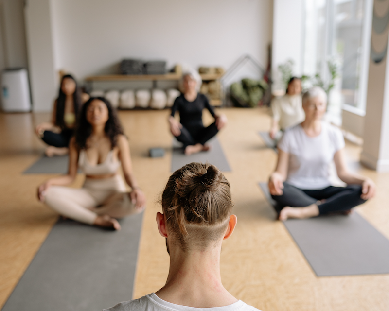 Clase con Cinturón de Yoga. Cómo usar el cinturón de Yoga en 2023